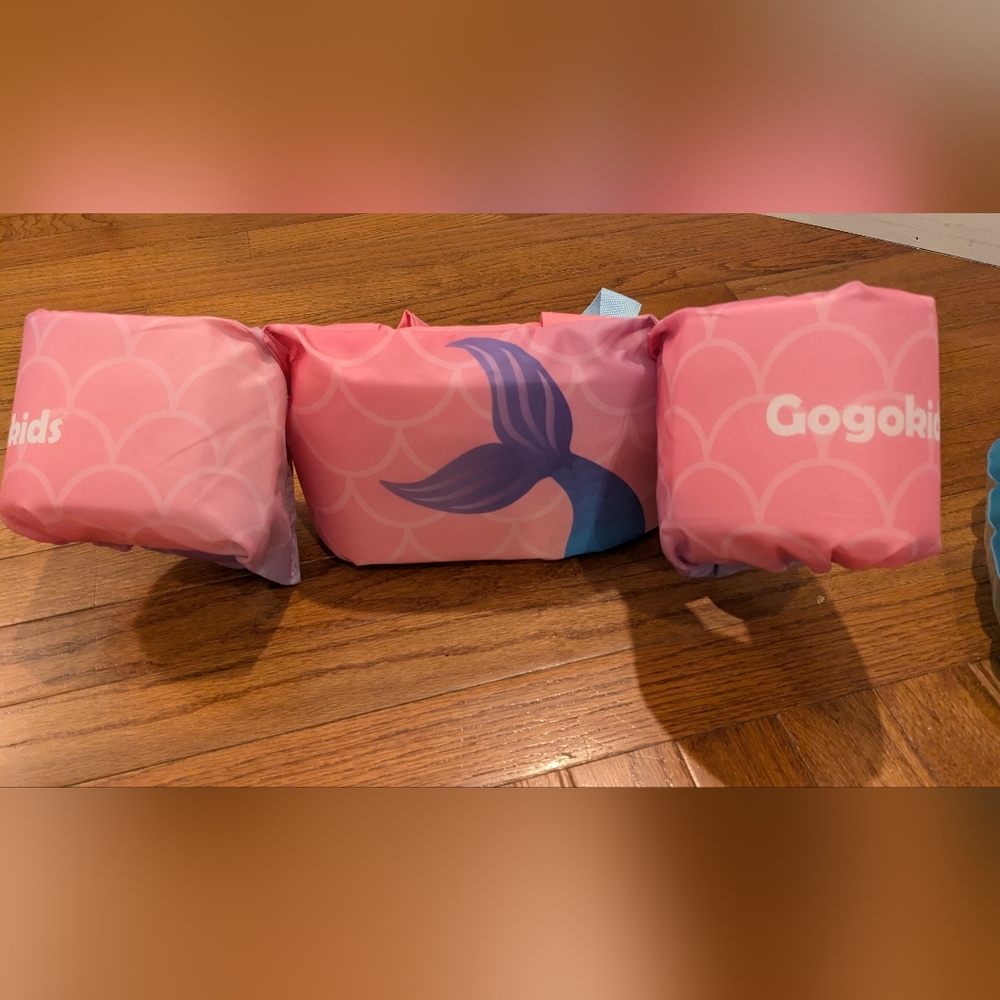 Mermaid toddler floaties - never used!